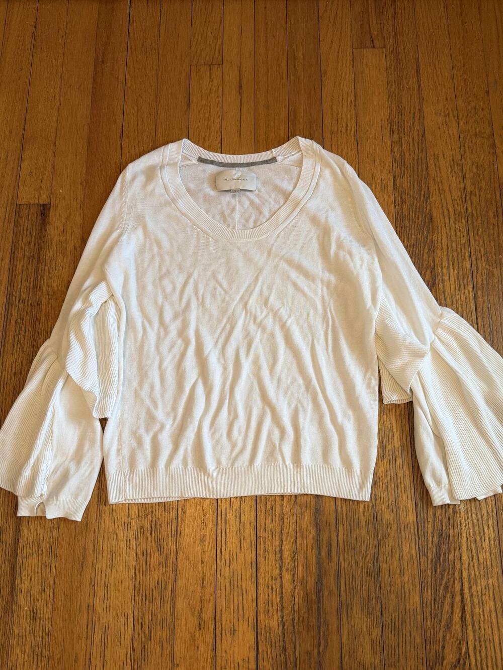 Brochu Walker Sweater Womens XS White Ruffle Bell Sleeve Knit Pullover